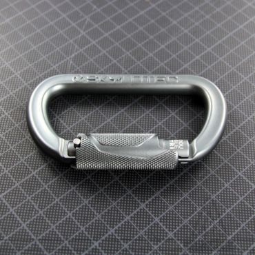 DOUBLE-O-TRI carabiner
